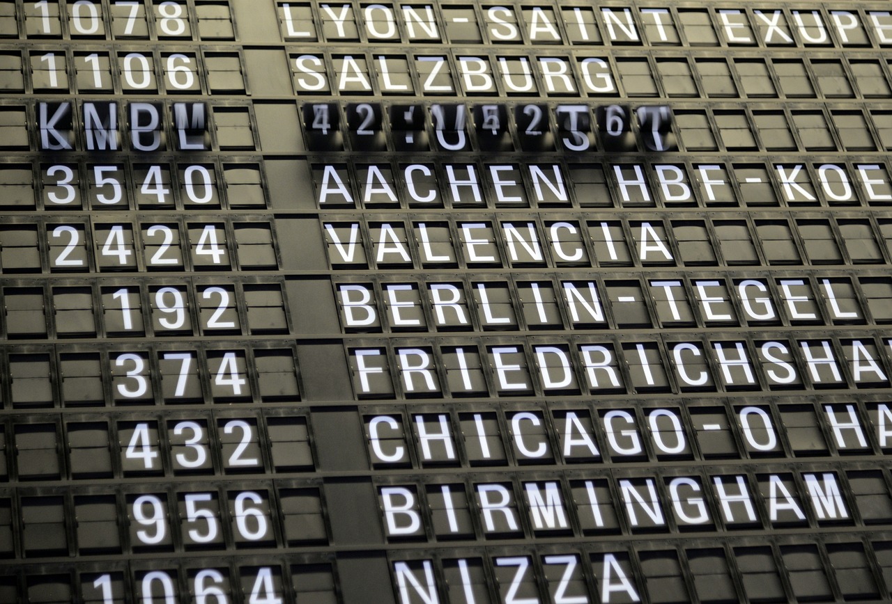How Can You Expand Internationally Without Breaking the Bank?